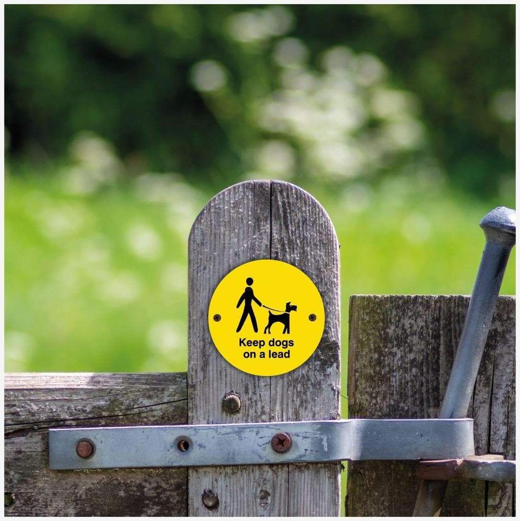 Keep Dogs on Lead Yellow Waymarker sign