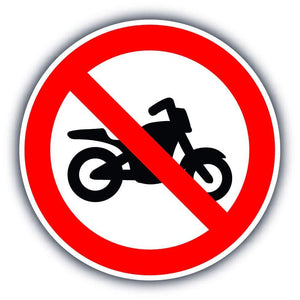 No Motorbikes Waymarker sign